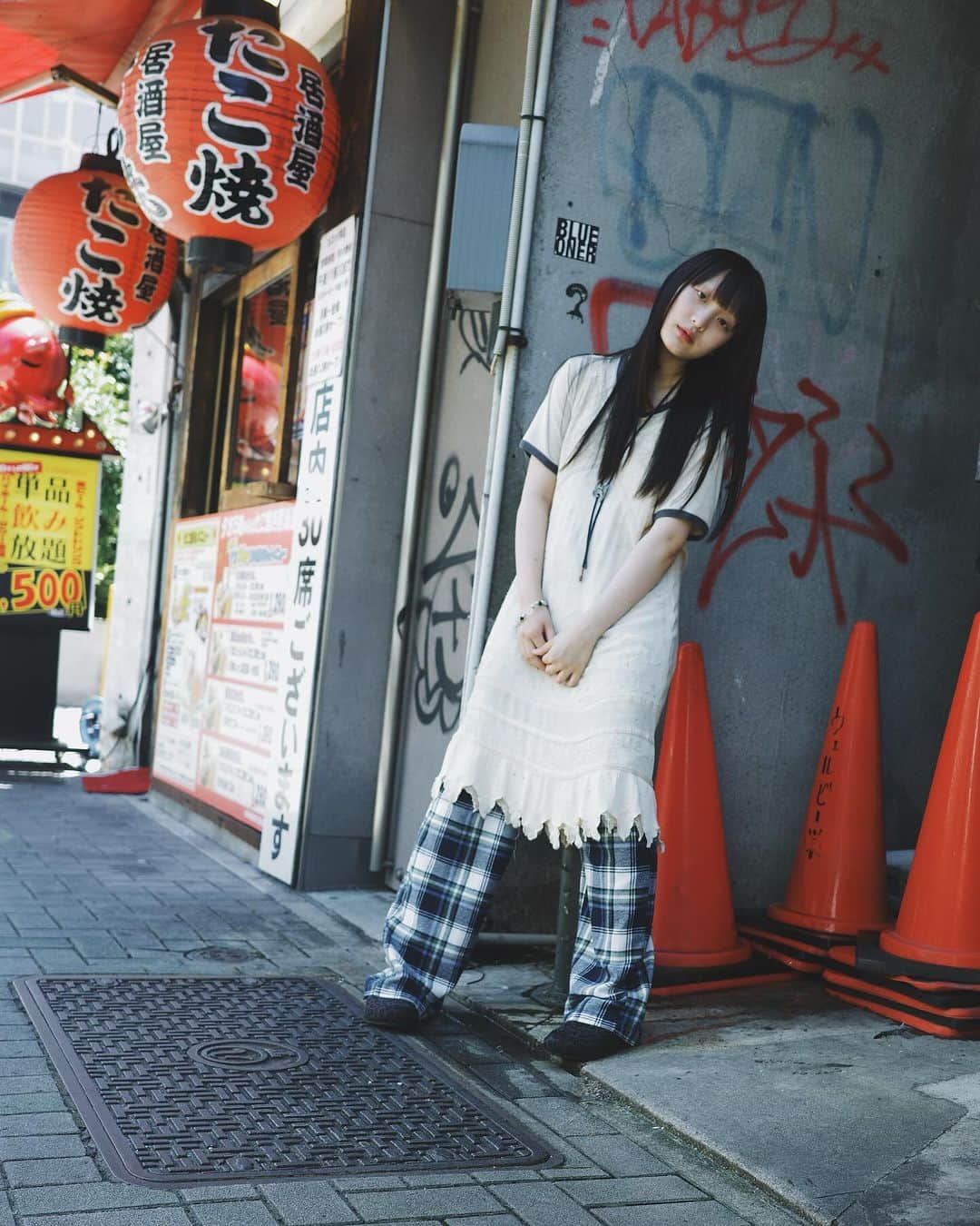 トヲルのインスタグラム：「. . . 🐙🐙 . . model..音羽 . . #姫カット #姫カットロング #黒髪姫カット  #ステップカット #ステップカット名古屋」