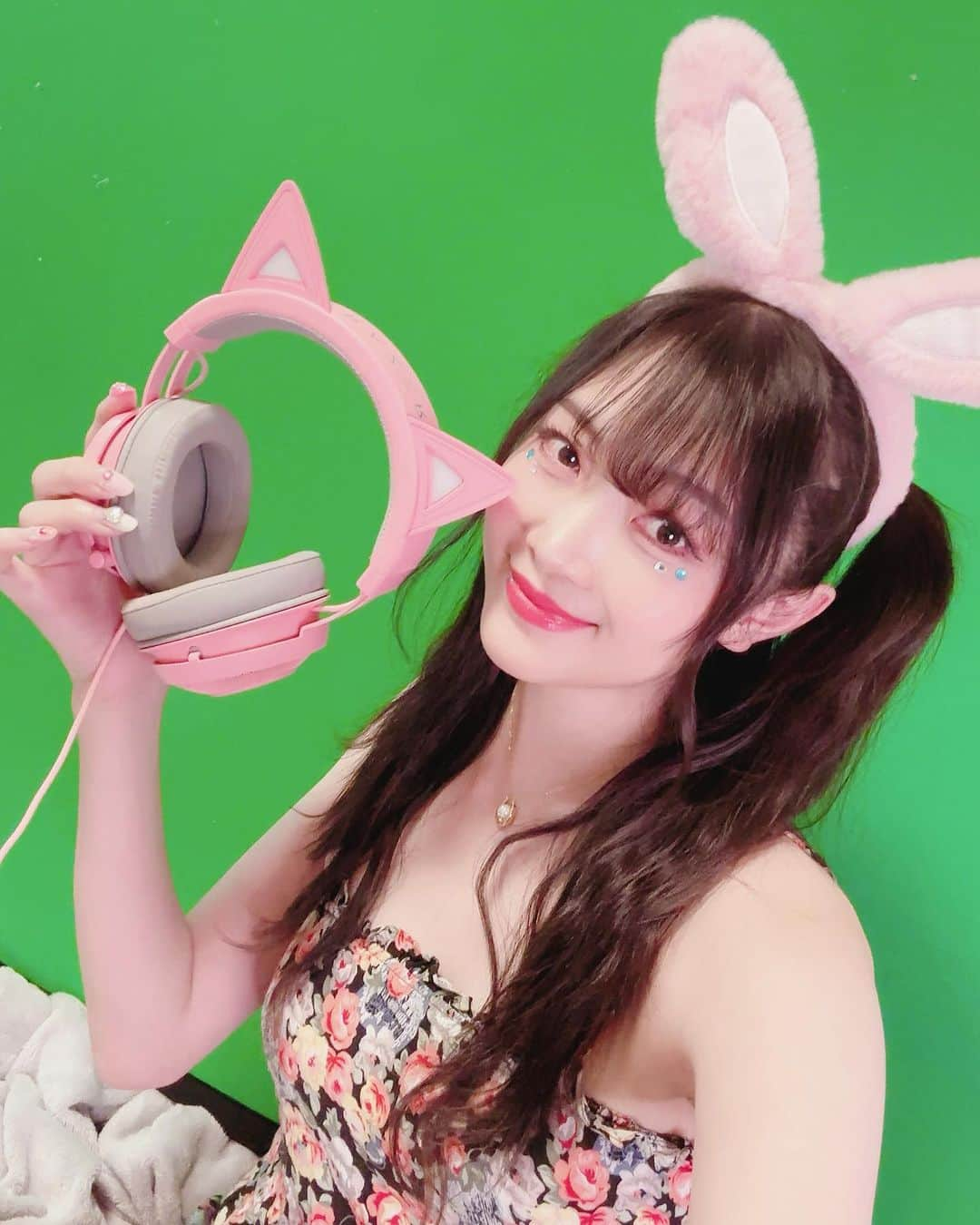 たけうち亜美さんのインスタグラム写真 - (たけうち亜美Instagram)「Razer Kraken Kitty Quartz Pink ゲーミングヘッドセット  耳が痛くならないし可愛い代物🐰」9月26日 21時43分 - ami_takeuchi11