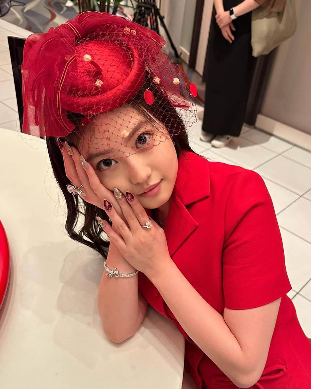 今田美桜のインスタグラム：「. 赤衣装キリカ様 ♥️🎀  #今田美桜 #黒龍キリカ #キリカ様」