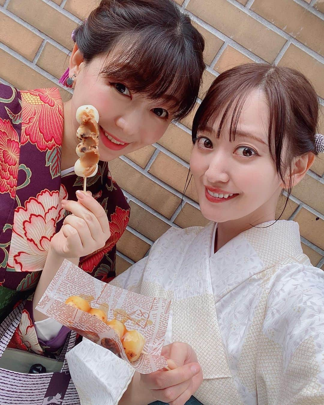 浜田コウさんのインスタグラム写真 - (浜田コウInstagram)「りこぴんと🍡  お団子美味しかった〜😋  #着物#着物レンタル#浅草」9月26日 21時47分 - kou0929