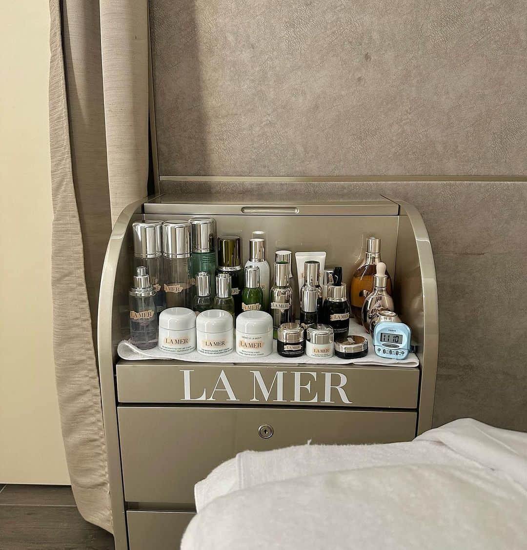 ヒョンア のインスタグラム：「🌊SPA DE LA MER 🌊 . 라메르 제품을 다양하게 경험해볼수 있었던 시간💫  @lamer.korea」