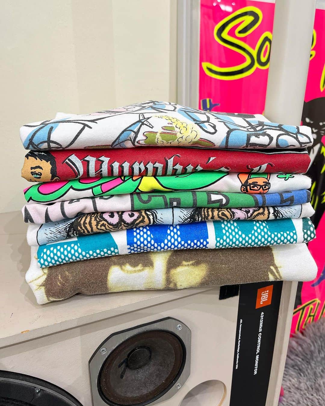 ジャムルのインスタグラム：「NEW ARRIVAL❤️‍🔥 .  #jammru #大阪古着屋#心斎橋古着屋 #vintagetshirt #vintagetee #vintagebandtee #osaka  #fashion  #streetstyle  #streetfashion  #vtg  #vintage  #used  #usedclothing  #古着 #古着屋 #ファッション #70s #80s #90s」