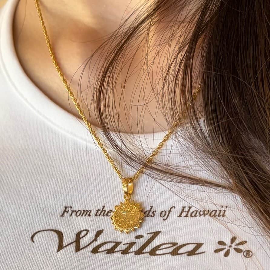 ハワイアンジュエリーのWailea（ワイレア）さんのインスタグラム写真 - (ハワイアンジュエリーのWailea（ワイレア）Instagram)「Aloha！  ワイレアオンラインストアです！🚚💨  今回はステンレスアクセサリーの紹介をさせていただきます◎  ステンレスアクセサリーの特徴をご存知ですか？ ・サビに強い ・変色しにくい ・アレルギーが起きにくい  などメリットが多いです👍  ぜひ一度オンラインストアを覗いてみてください！オンラインでしか取り扱いのないアクセサリーもござます🌺  オンラインストアはラッピングをしてお届けしますのでプレゼントにもいかがでしょうか:)  #wailea #ワイレア #ハワイアンジュエリー #hawaiianjewelry #オンラインショップ #オンラインストア #ピアス #ネックレス #ブレスレット #ステンレス #pierce #bracelet #necklace #ジュエリー #jewelry #accessory」9月26日 21時00分 - wailea.hawaii