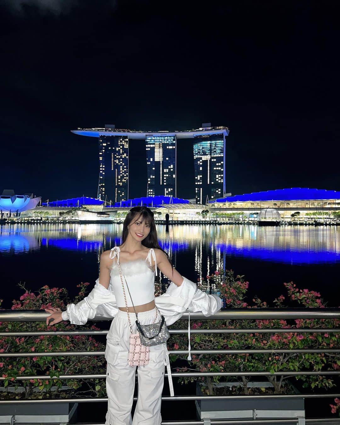 のインスタグラム：「🇸🇬  #シンガポール #singapore  #マリーナベイサンズ」