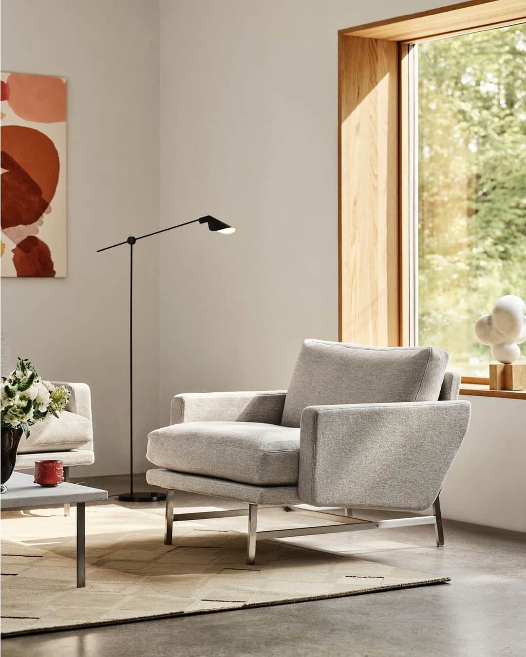 のインスタグラム：「The Lissoni Sofa™ series – exceptional comfort and elegance, now with expanded possibilities. ⁠ ⁠ The addition of new corner modules, freestanding poufs and lounge chairs and upholstery textiles further enriches the streamlined series, providing a broader spectrum of design possibilities to create elegant and inviting living and lounging spaces.⁠ ⁠ Learn more via the link in bio. ⁠」