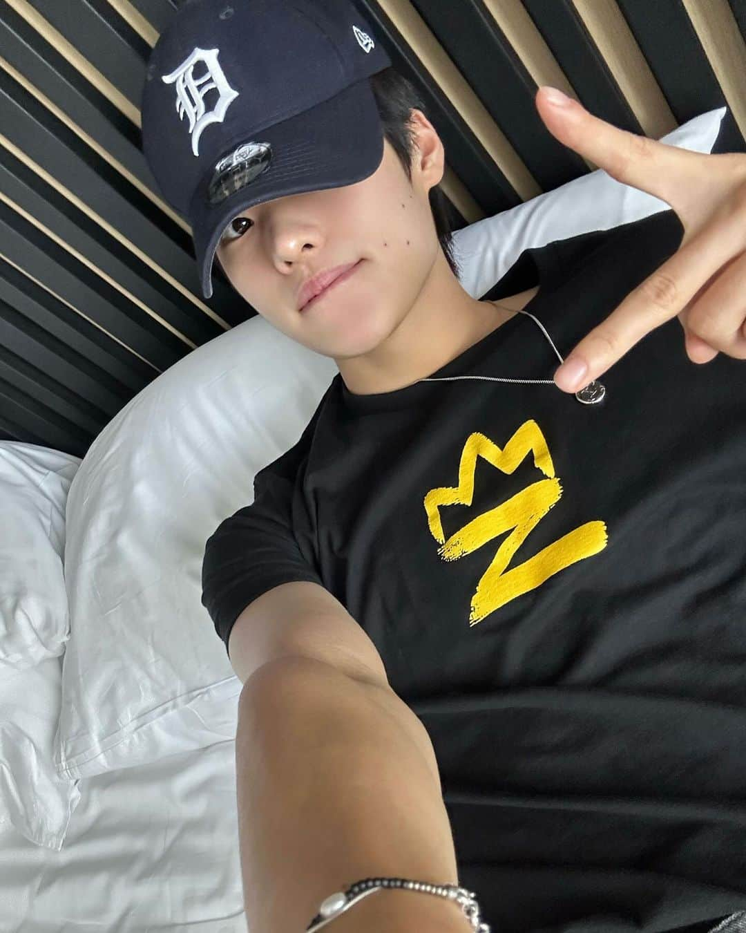 RIIZEさんのインスタグラム写真 - (RIIZEInstagram)「#JAKARTA 🧢✌️  #RIIZE #라이즈 #SOHEE #소희  #GetAGuitar #RIIZE_GetAGuitar」9月26日 15時26分 - riize_official