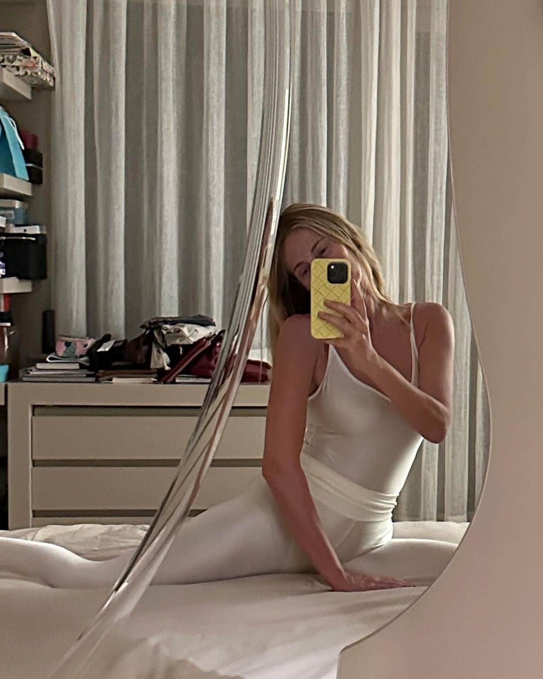 Alessia Marcuzziさんのインスタグラム写真 - (Alessia MarcuzziInstagram)「🙆‍♀️ #boomerissima」9月26日 17時00分 - alessiamarcuzzi