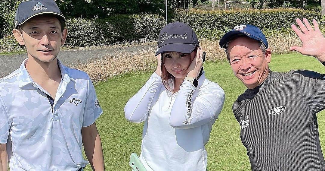 宮内こずえのインスタグラム：「ボートレーサーの作間章さんと土屋アナとゴルフ⛳️ 2人とも上手だった！！ 私のスコアは💔😥」