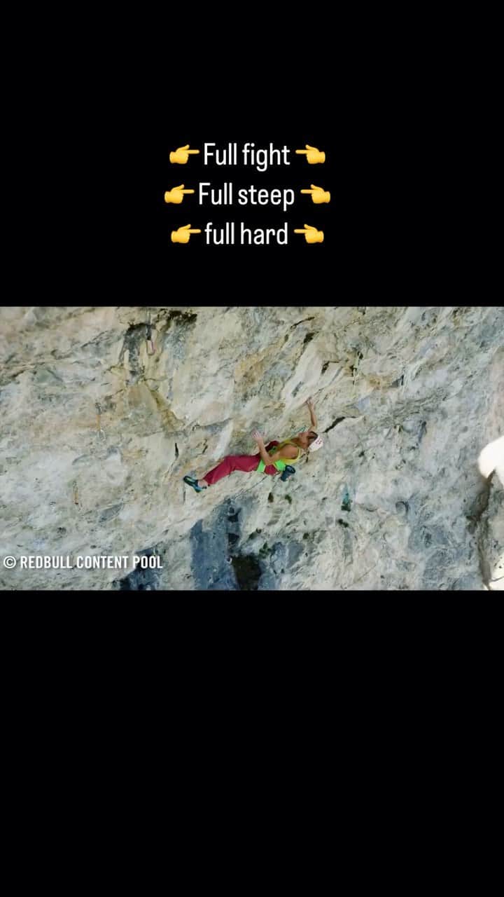 アンジェラ・アイターのインスタグラム：「Obe of my hardest route. 70 hard moves on a 40 meters long and very steep route 💕🍀💕 • #verleihtflügel @outdoorregionimst @lasportivagram @team_edelrid #climberlife #training #workout #climbing_pictures_of_instagram #klettern #mountainlovers #berge #outdooradventures #extreme #balanceisthekey #fitnesslifestyle #activewomen #motivations #lifestylebloggers #foryourmountain」