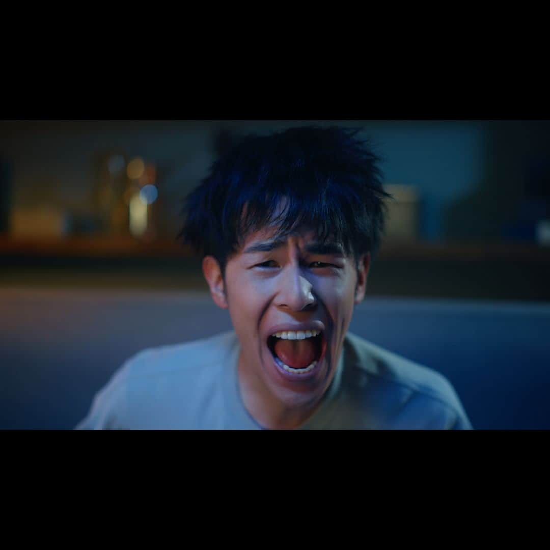 碓井将大さんのインスタグラム写真 - (碓井将大Instagram)「GATSBYのWebCM公開されましたー 現場当日は本当にバタバタで一瞬 ...
