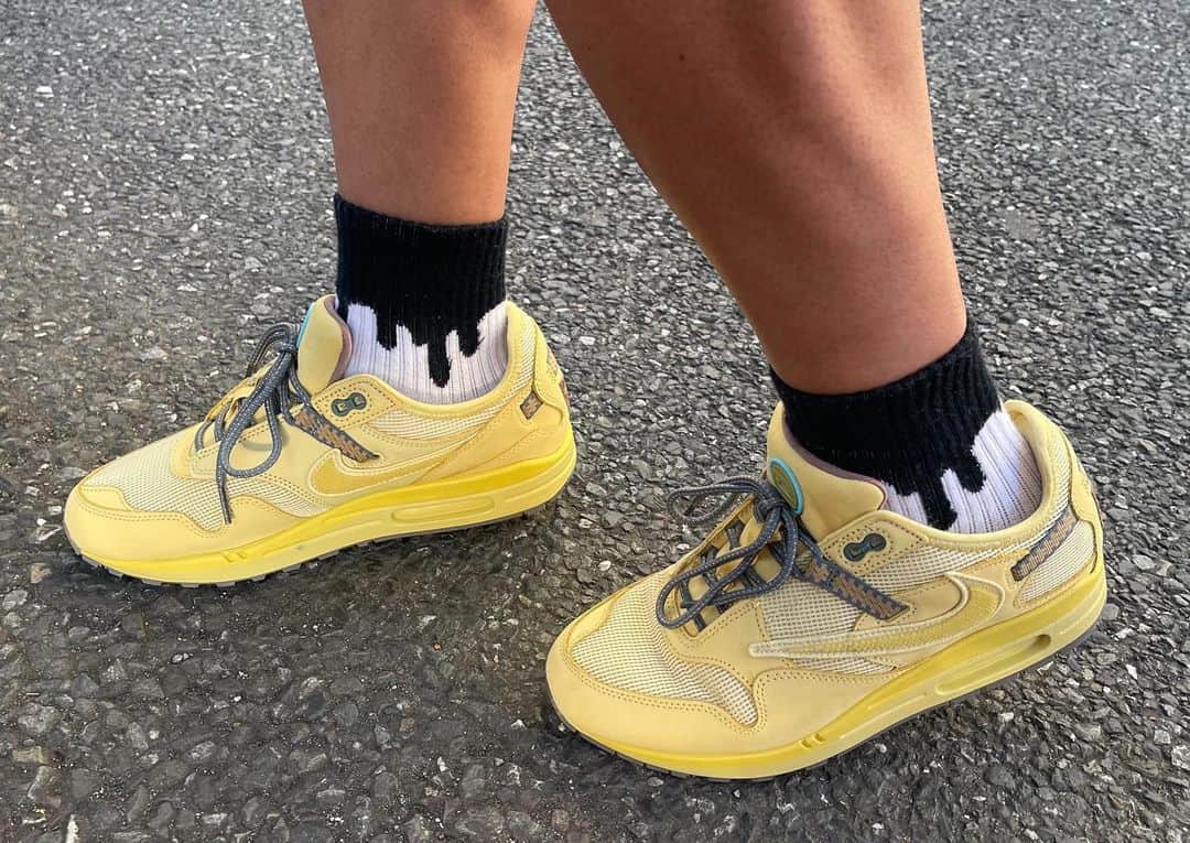 下村大樹のインスタグラム：「New Kicks！！ #NIKE #travisscott #airmax1 #niketravis #travisnikeairmax #travisnike #sneaker #sneakerhead #スニーカーコーデ　#トラヴィス #ナイキ」