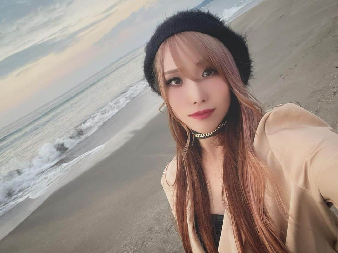 カイリ・セインのインスタグラム：「📸🌆🌊  #最後の取材も海でした #kairi」