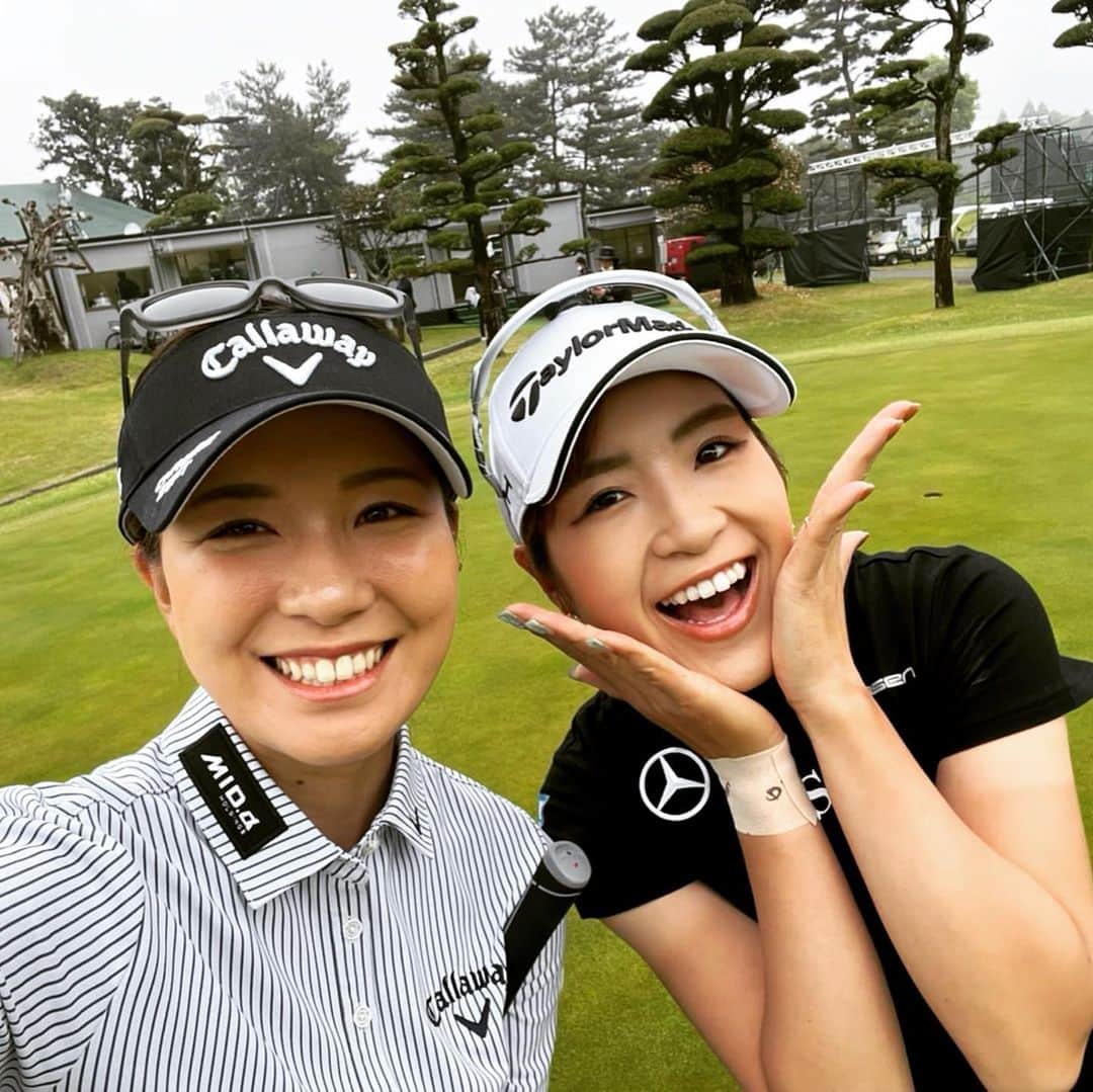 大西葵さんのインスタグラム写真 - (大西葵Instagram)「.  HappyBirthday🎂❤️❤️  これからも一緒に歳とっていこ🫰  . #happybirthday  #藤田光里 #🫰🏻🫶🏻💕❣️💝」9月26日 17時00分 - aoi_ohnishi