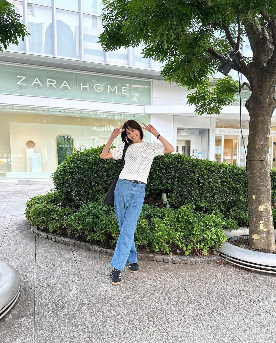 のインスタグラム：「マネージャーとやること盛りだくさんだった1日。 最近白目ぎみの私達🤣  お昼はちゃんと食べようとランチへ向かうところ😊  マネージャーなしでは何にもできない…  これからもよろしくお願いします✨  #やろうと思ってた事 #1/3しか #できなかったね」