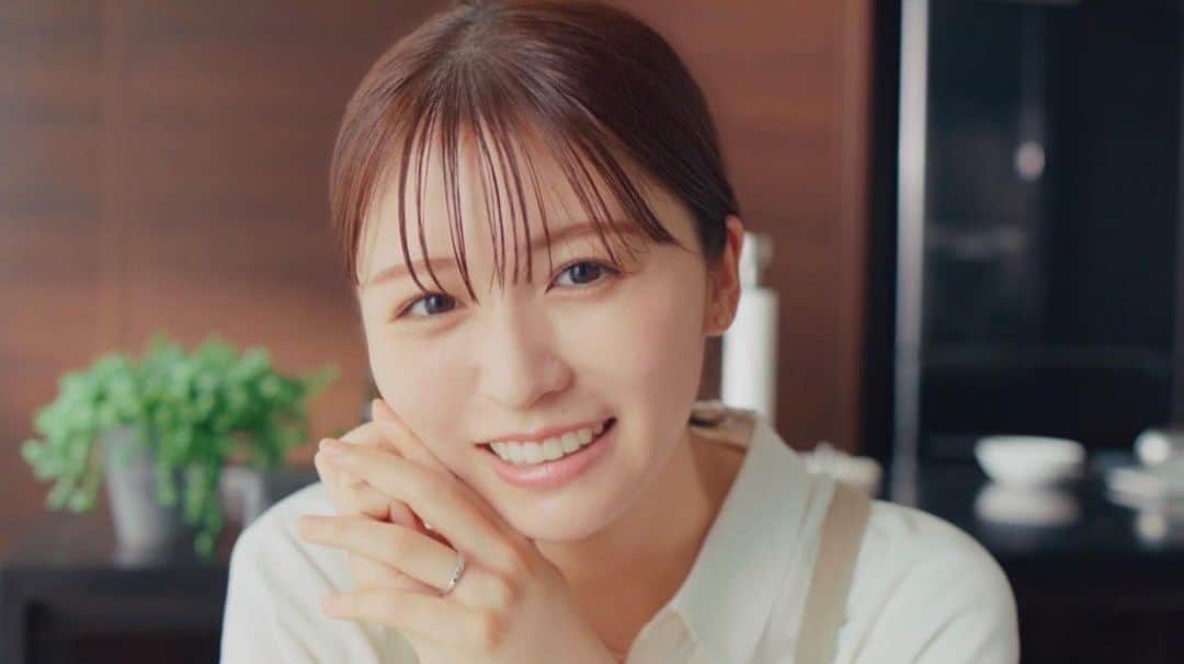 ウソ婚のインスタグラム：「最終回は今夜11時❕ ⛪️┈┈┈┈** 　#ウソ婚 ** ┈┈┈┈💍  本日「ウソ婚」最終回の放送中に #セブン銀行 とコラボしたインフォマーシャルの第3弾が流れます✨  ドラマ本編もインフォマーシャルも、どちらもどうぞお楽しみに!!  #長濱ねる」
