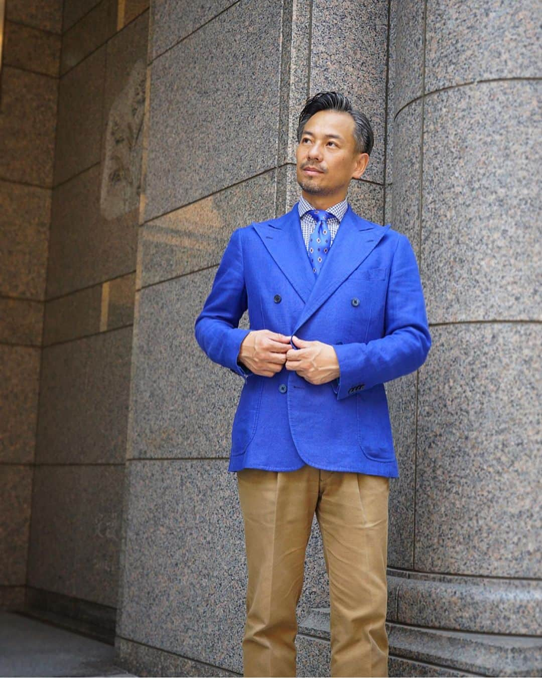 Luxumのインスタグラム：「Blue × Beige  #linenjacket #cottonpants #オーダースーツ #オーダータキシード #mensfashion」