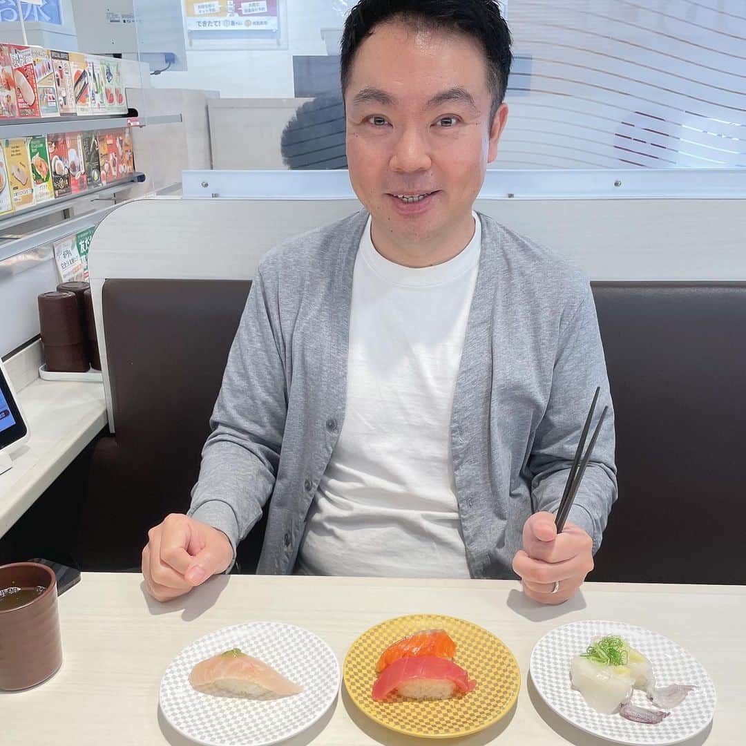 佐々木かいさんのインスタグラム写真 - (佐々木かいInstagram)「待ちに待ったしんちゃん 観てきました🥹🍿♡ もうしんちゃんかわいすぎましたし、 やはり大人が観てもちゃんと面白くて、 くじくじは声出して笑ってましたし、 最後うるっとしてました🐳🥲（私は泣きました笑） 映画の中に手巻き寿司が沢山出てきて お寿司食べたくなったので、 帰りは魚べいしました〜🍣笑 しんちゃん熱がまた上がりそうであります😂🫶  新しいパンプスも履きやすくて かわいくて最高です🥺🥿🤎 （ビーサン焼けがすごい🩴笑） ・ ・ #クレヨンしんちゃん #映画」9月26日 18時49分 - kai_s_1213