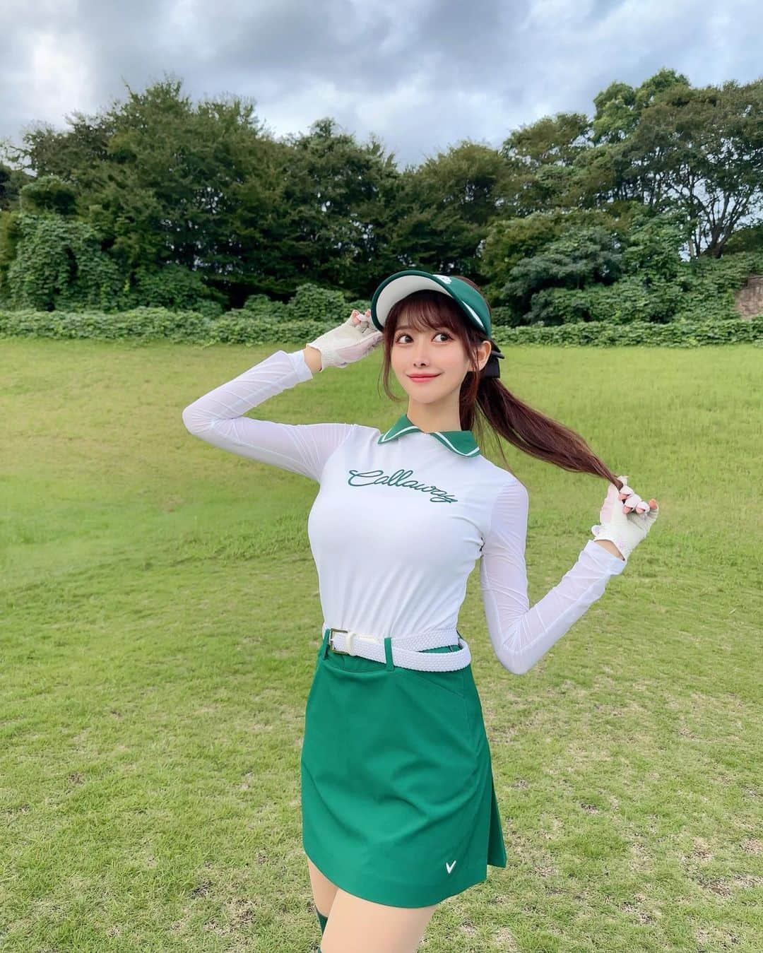 MAYUさんのインスタグラム写真 - (MAYUInstagram)「. 涼しくて気持ちの良いゴルフ日和だった⛳️🌿🤍 . 久しぶり、2度目ましての 真名カントリークラブゲーリープレーヤーコース⛳️ 乗り入れできるのがありがたい🥹✨ . ウェアは全身 @callawayapparel_korea 💚 緑色がかわいくて気に入ってる😆🫶🏻 . . #ゴルフ女子#ゴルフ#ゴルフウェア#ゴルフコーデ#キャロウェイ#キャロウェイアパレル#キャロウェイゴルフ#真名カントリークラブ#골프#골프스타그램#골프스윙#골프패션 #캘러웨이 #golf#golfwear#golflife#golfaddict#golfclub#golfstagram#golfcourse#callawaygolf#callaway#callawayapparel」9月26日 18時58分 - mayu.kina_golf