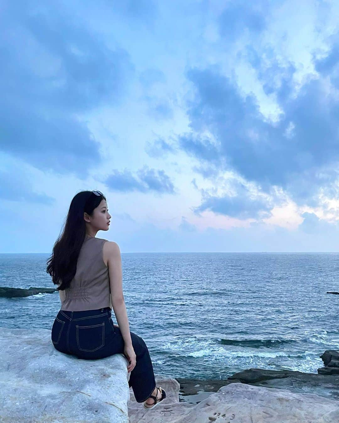 月野有菜さんのインスタグラム写真 - (月野有菜Instagram)「少し前に千畳敷に行ってきました🌊 ⁡ 海鮮もたくさん食べましたよ~！ 美味しかったです🦐🐟🐙🦀🐚」9月26日 19時03分 - yuna_tsukino920