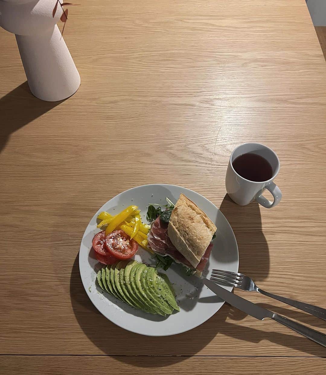 紗羅マリーさんのインスタグラム写真 - (紗羅マリーInstagram)「🍅  Make Breakfast and Keep healthy. 🥑  Bon appétit!!」9月26日 19時05分 - saramary12