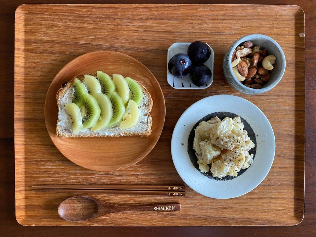 清水けんじさんのインスタグラム写真 - (清水けんじInstagram)「１週間の朝ごはん🍚  #朝ごはん #breakfast」9月26日 19時06分 - shimiken716