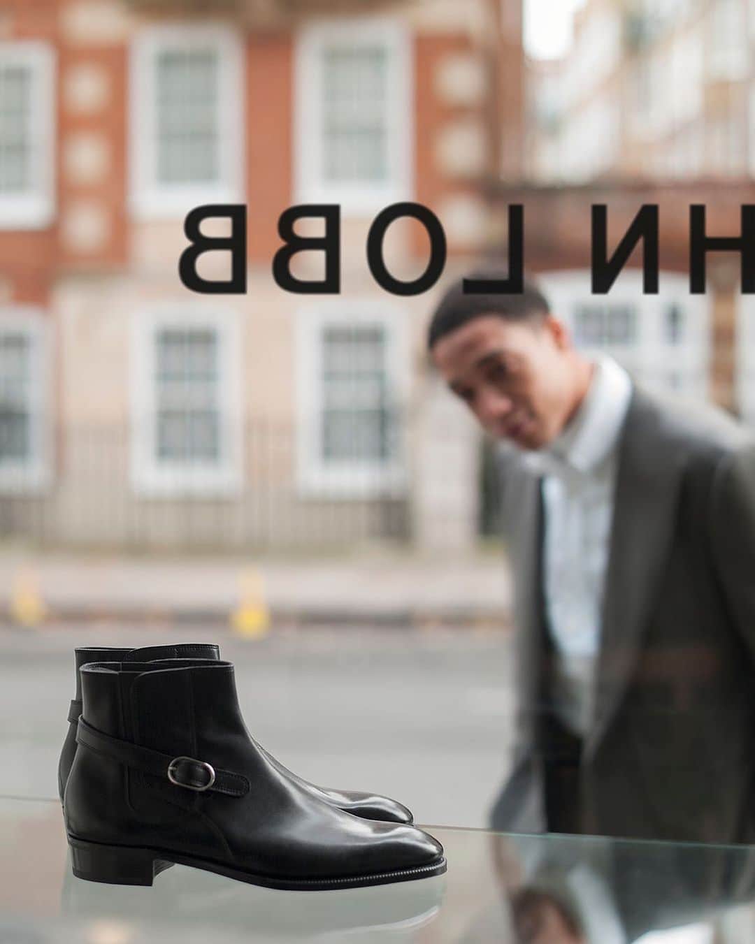 ジョンロブのインスタグラム：「Masons, a new take on the Jodhpur boot, easy to slip-on thanks to its concealed elastic band and featuring a reverse strap with the house’s new signature oval buckle.  . #johnlobb #NigelShafran @tom_guinness  @davidmckendrickstudio  @holmesproduction」