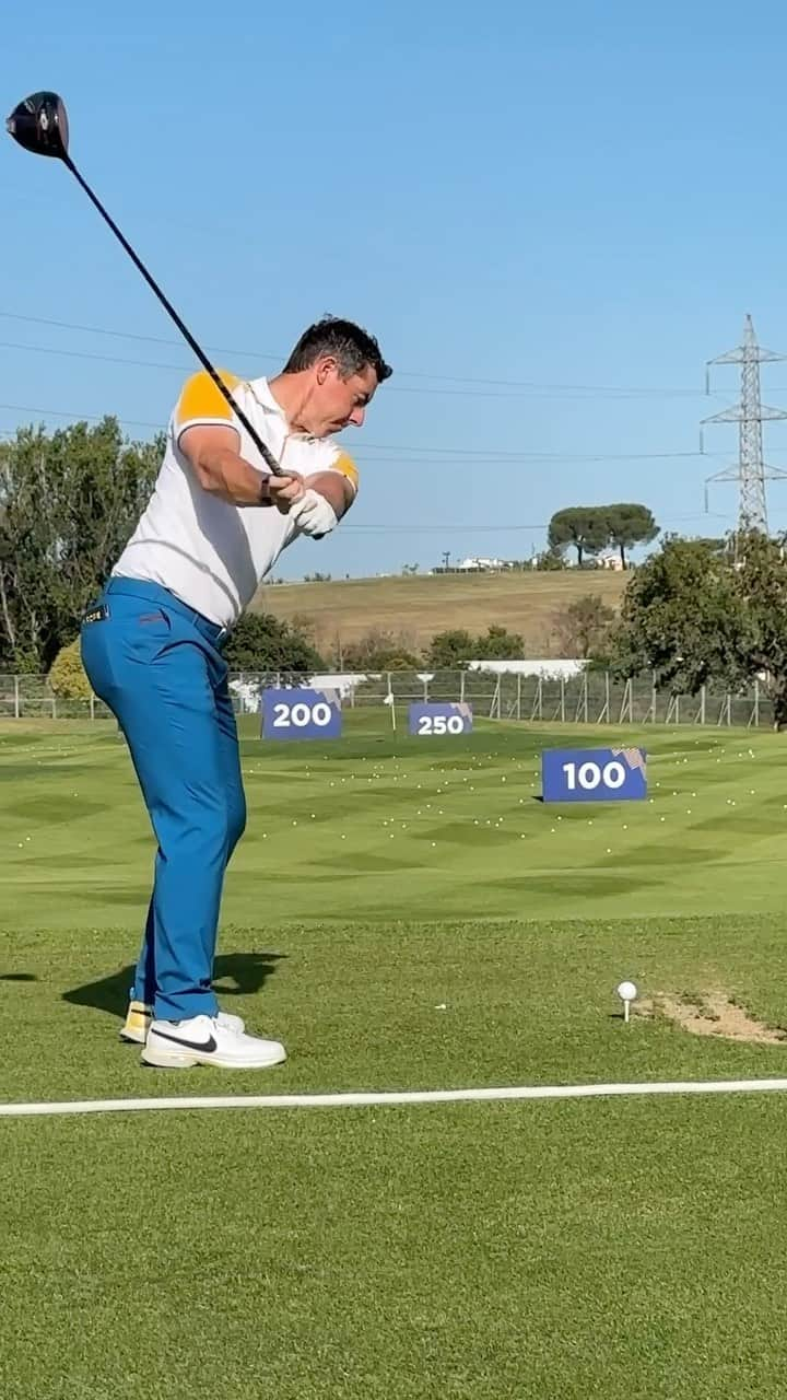 ローリー・マキロイのインスタグラム：「Driver time for Rory 🚀 #TeamEurope」