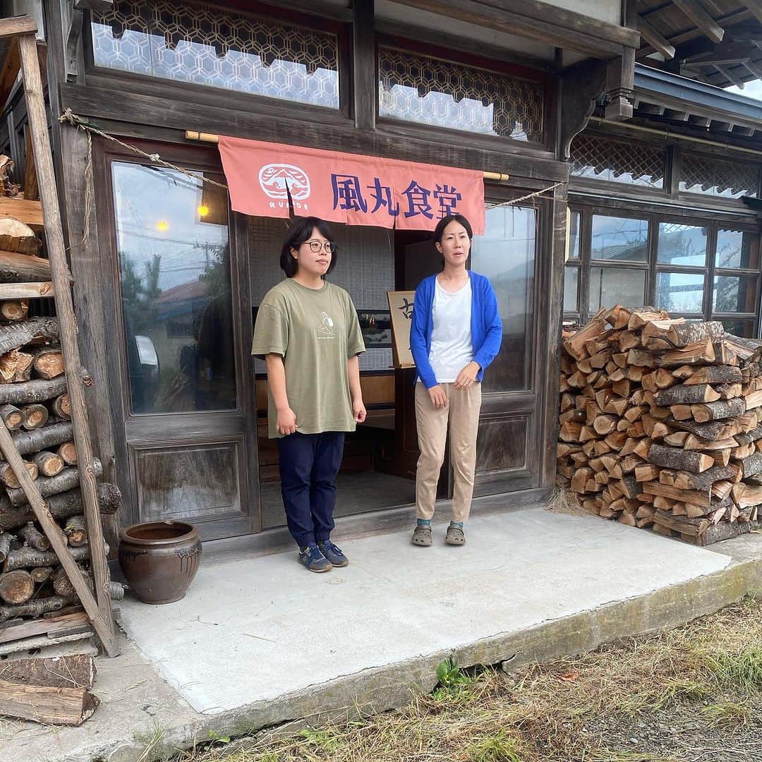 林千晶さんのインスタグラム写真 - (林千晶Instagram)「津軽伝承料理を、あかつきの会に所属していて「風丸食堂」を運営している吉田涼香さんと傳法谷菜美保さん に作ってもらいました。  有名な発酵食「すしこ」もとっても美味しく仕上がっていて、伝承と言いながら、革新しているのだなと実感しました。 人と交流するのが楽しいので、東京にも呼んだらきてくれるとのこと。誰か一緒に呼びませんか？」9月26日 19時34分 - chiaki_0808