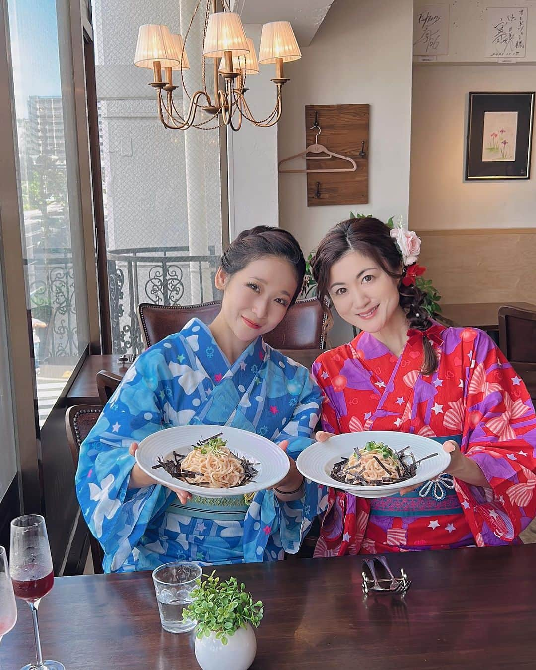 世手子さんのインスタグラム写真 - (世手子Instagram)「#PR Italian lunch course🍝 It was nice and delicious✨✨ Yukata date🎀💙❤️ @eaudevie1127  #オードヴィー #浅草橋ランチ #日本橋グルメ #浅草橋グルメ #秋葉原グルメ であかりんと #浴衣デート （＾ω＾） 季節限定のコースが始まってたよ（＾ν＾） 食材にこだわりのランチ(*☻-☻*) 前菜とサラダ メインは冷静たらこパスタ🍝 店内の雰囲気も長め素敵(*´꒳`*) 最後は紅茶かコーヒー選べるよ☕️ https://www.hotpepper.jp/strJ001233947/ デートにオススメ(^_^*)」9月26日 19時45分 - rojide