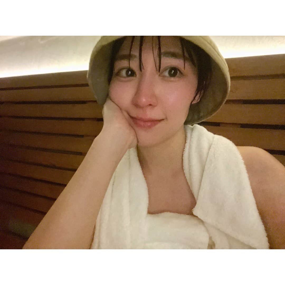 吉谷彩子さんのインスタグラム写真 - (吉谷彩子Instagram)「今日無事に誕生日を迎えました〜！！  わーい🙌  色々な事に挑戦させていただき、  日々成長し、  充実した毎日だなぁ。と、しみじみ感じております。  私の大好きなサウナで、 32歳の幕開けだー！！  良く食べて、よく寝て、良く笑って。  健康的にこれからも頑張っていきます♡」9月26日 19時59分 - ayako_yoshitani