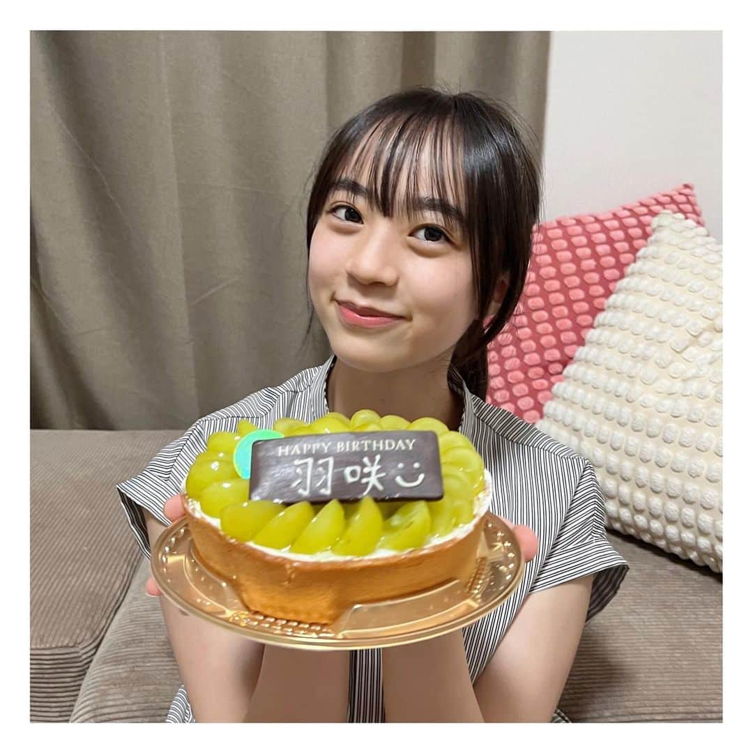 牧野羽咲のインスタグラム：「今日で18歳になりました❣️❣️  そして... 先日、トライストーン・エンタテイメント所属になりました✨  どんな1年になるのかワクワク💕  #牧野羽咲」