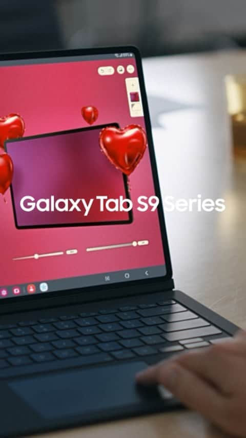 Samsung Mobileのインスタグラム：「Share files seamlessly on the #GalaxyTabS9 Series. Just drag and drop from your phone to your tablet. See great. Be great.  Learn more: samsung.com」