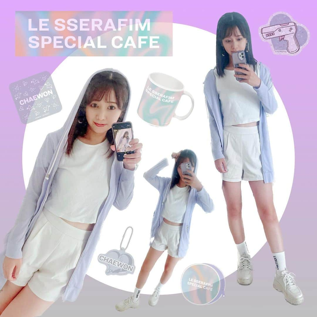 小河結香のインスタグラム：「LE SSERAFIM SPECIAL CAFE🪽❤️‍🔥  ルセラのカフェ1人参戦❣️ 本日はチェウォナの日💜 ずっとMV流れてて楽し過ぎた😍 グッズ全敗したからまた通う💸 次はユンジン氏の頼みたい💚  隣で呪術カフェやってて ユンジン氏〜🥰って心の中で叫んだ⚡️ あのビジュでアニオタとか最強か⁉️  どなたか一緒に行ってくれたり チェウォン&ユンジンと交換してくださる方 いらっしゃらないかなぁ💨  出るまで通います👊  #ルセラカフェ #ピオナ #チェウォン推し #ユンジン推し #lesserafim_special_cafe #推し活 #推し事 #オタ活 #ゆんのヲタ活記録 #피어나」