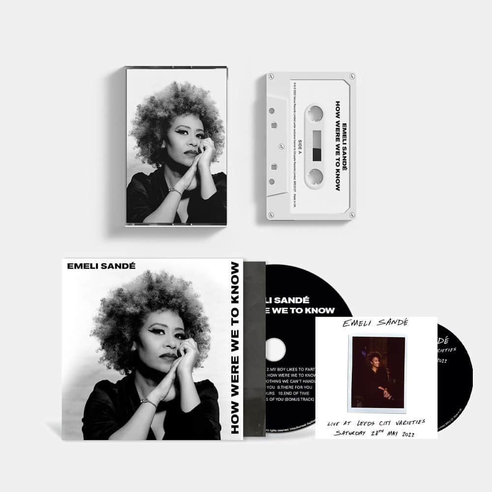 Emeli Sandéさんのインスタグラム写真 - (Emeli SandéInstagram)「Less than 2 months until my new album ‘How Were We To Know’ is out! Pre-order it now at the link in bio.   Each bundle on my online store includes a signed ‘Live At Leeds’ CD from my performance at Leeds City Varieties last May 🥰❤️」9月26日 20時10分 - emelisande