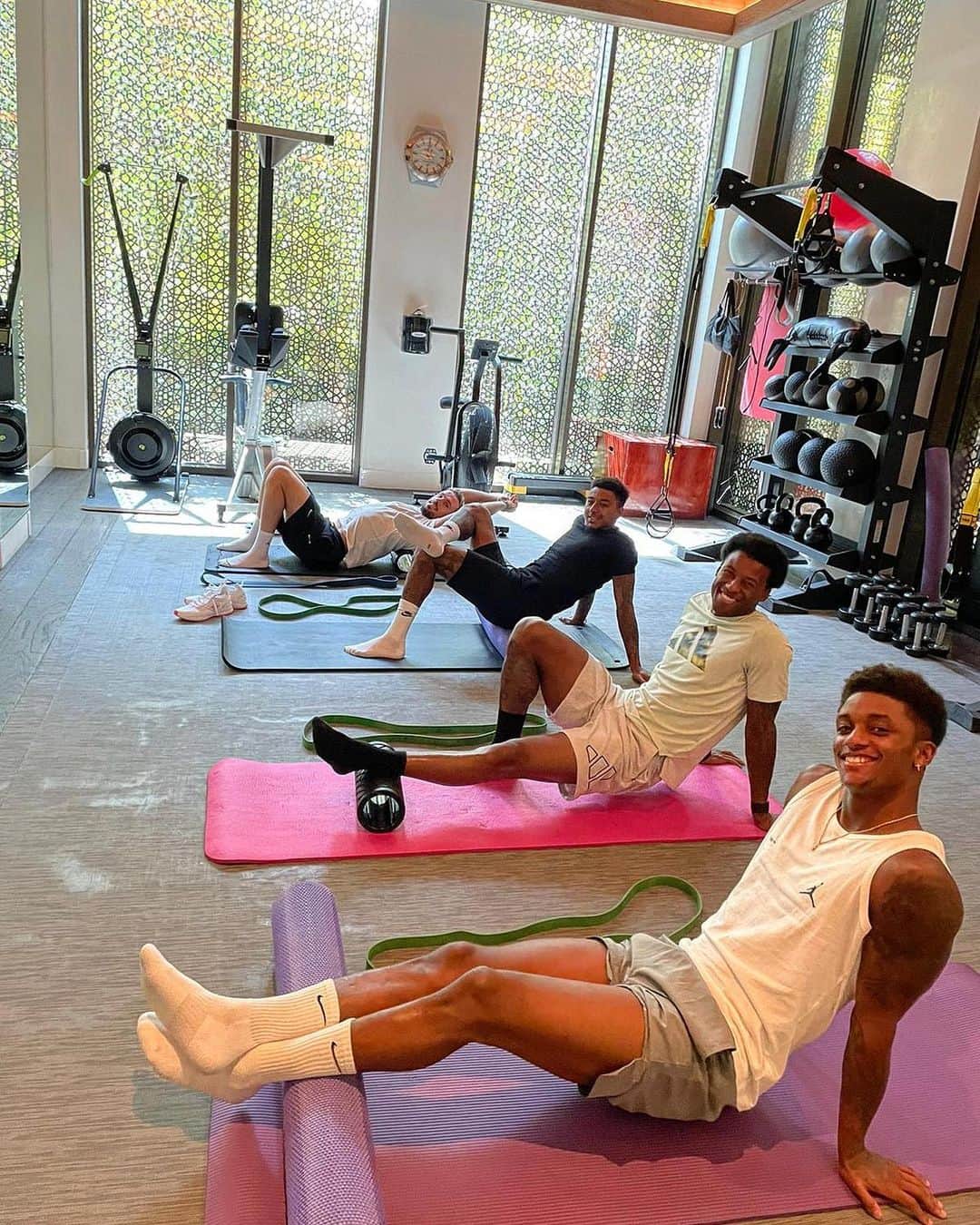 のインスタグラム：「Gym with the boys 💪🏾」