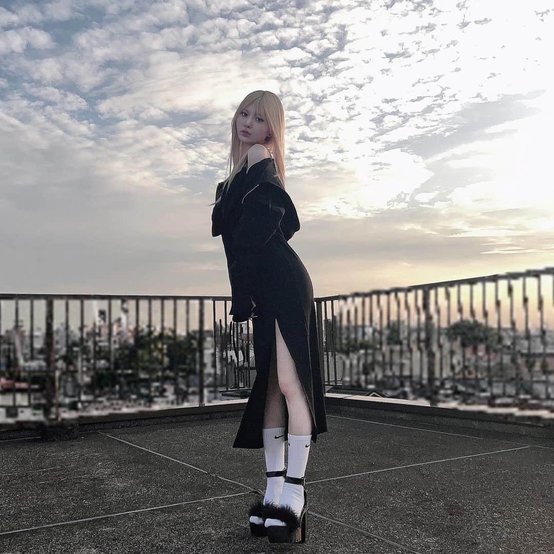 謝花南さんのインスタグラム写真 - (謝花南Instagram)「🌒」9月26日 20時18分 - neverlandahh