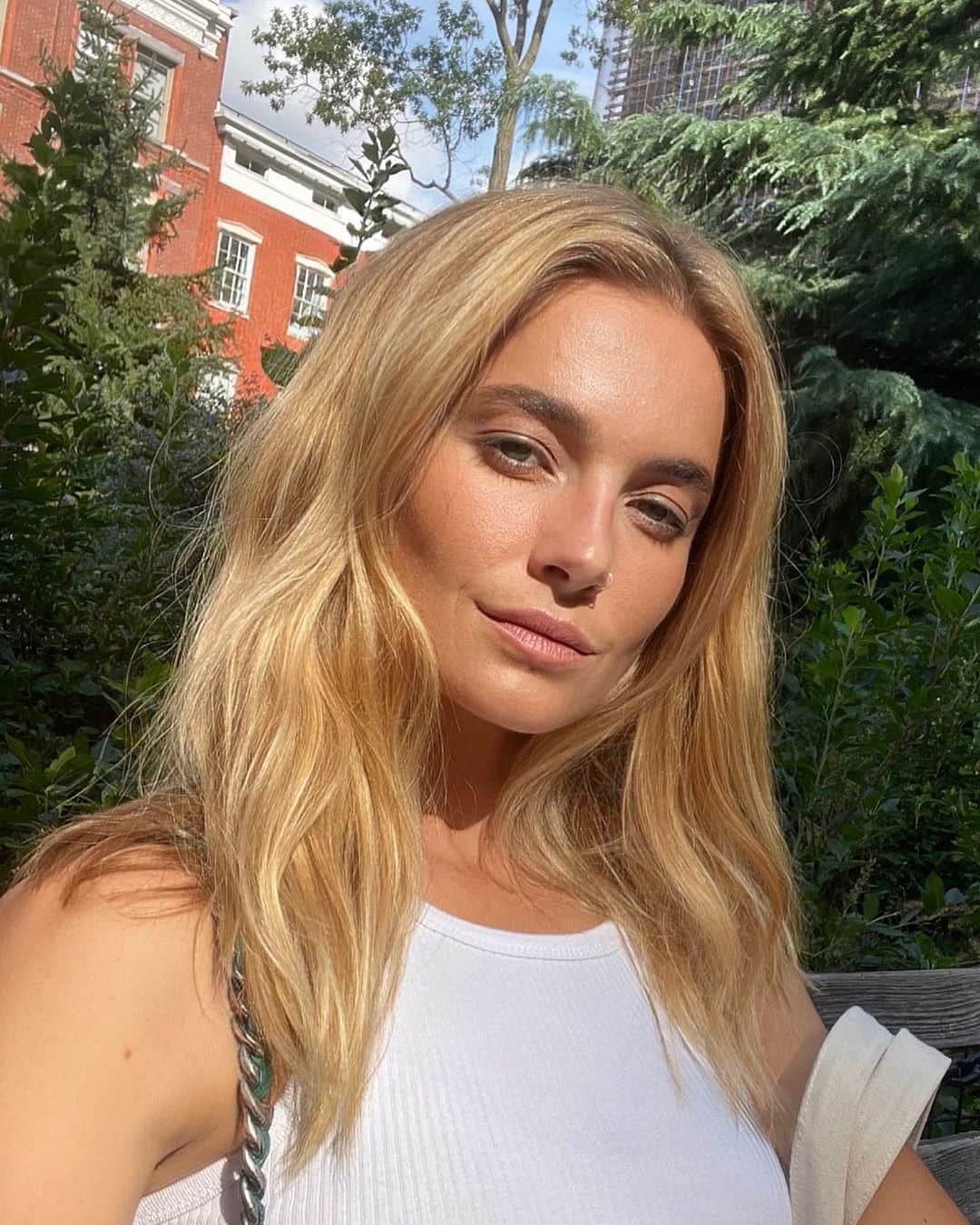 ブリジット・マルコムのインスタグラム：「🤡」
