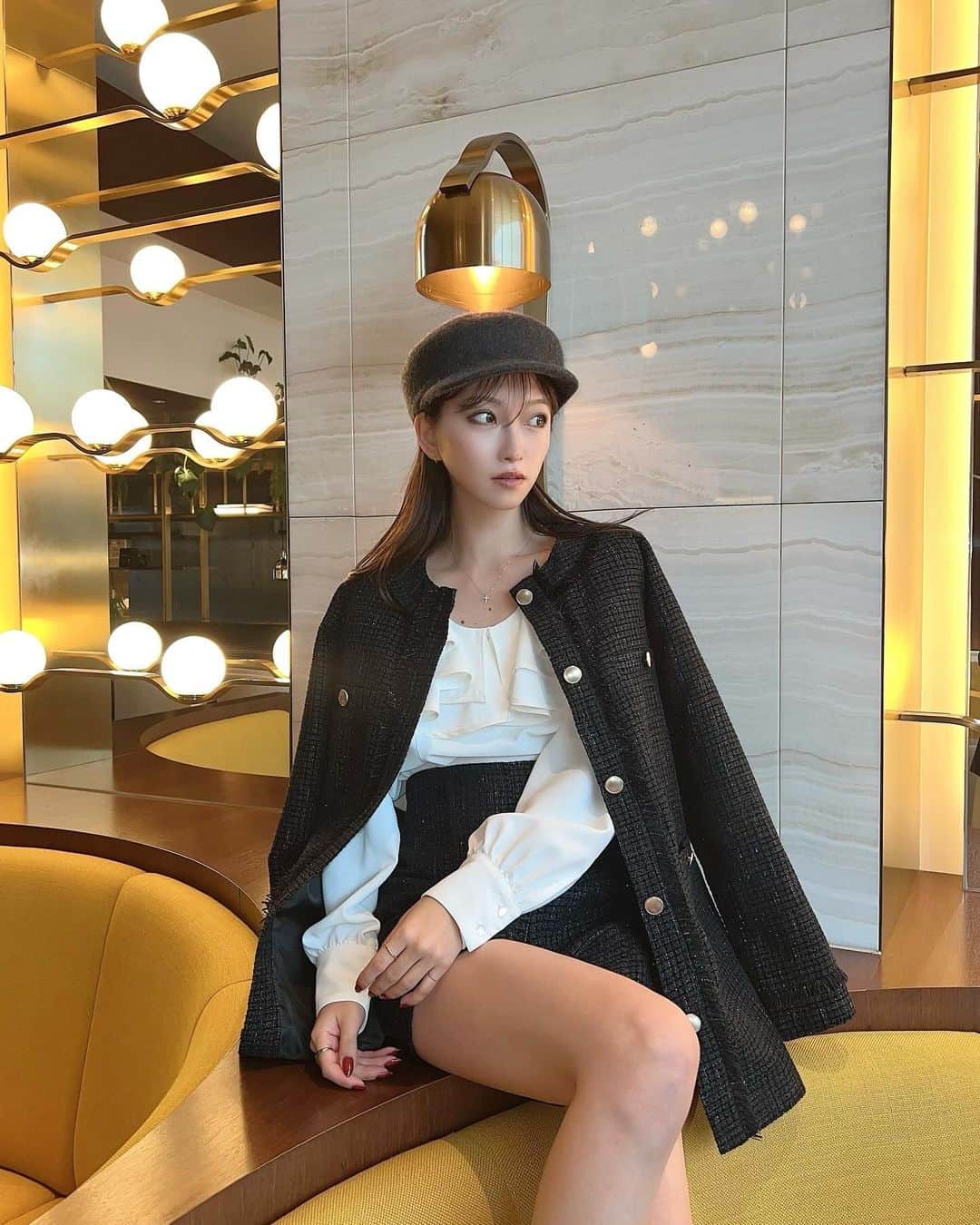 木田絵里香さんのインスタグラム写真 - (木田絵里香Instagram)「. liveで紹介したセトア可愛いけど先行販売のセトアも可愛いので載せておく🥳 . #セットアップ#秋コーデ#ジャケットコーデ」9月26日 20時24分 - erika_resexxy