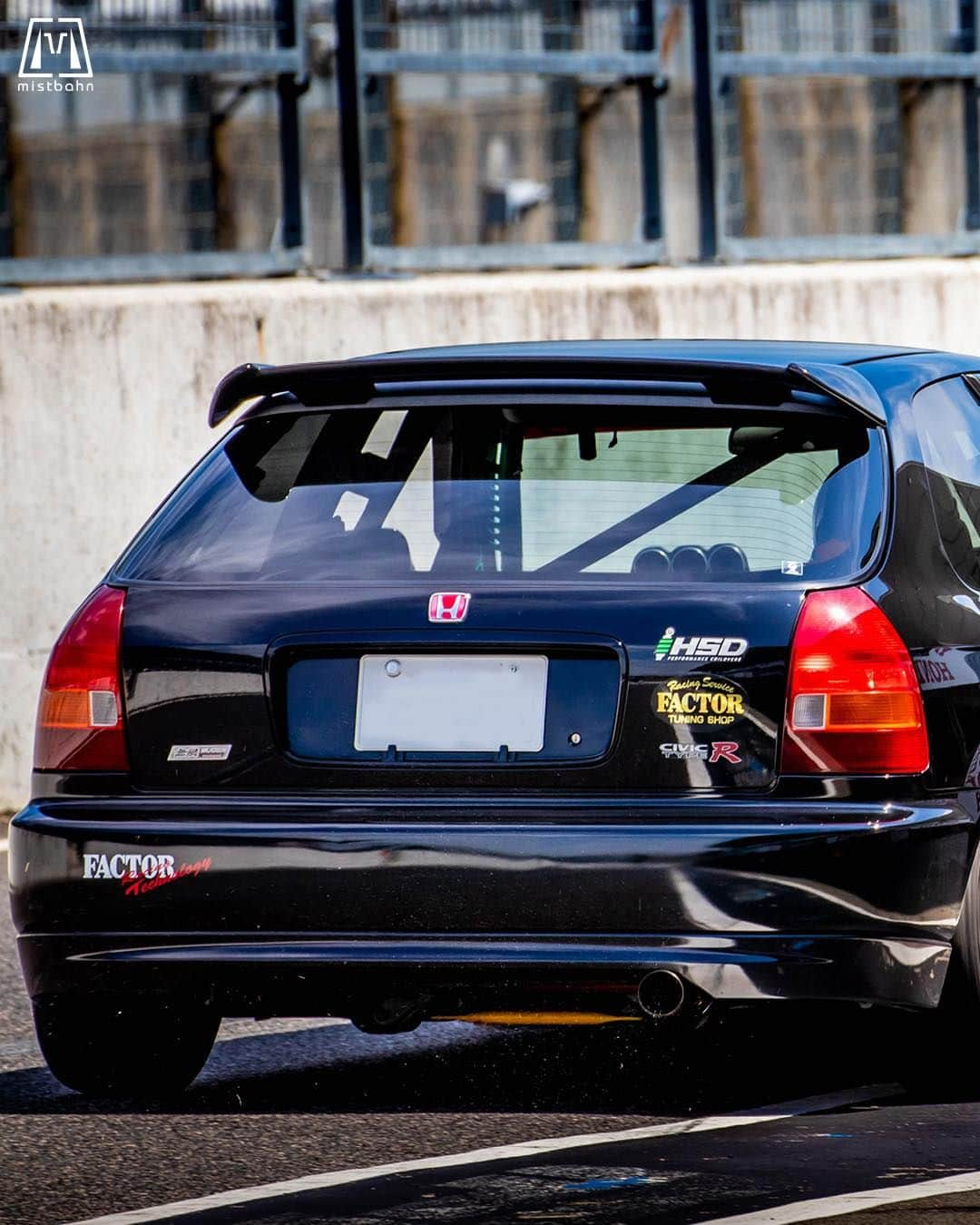 mistbahnさんのインスタグラム写真 - (mistbahnInstagram)「_ muse One Honda EK9 CIVIC _ 🚗: Account unknown 📷: @mistbahn _ Shot on Aug-24 2022 🏁 "HONDA ONE MAKE CHAMPION CUP RACE 2022 Rd.3" at Suzuka International Circuit. _ JP) 2022年8月24日 鈴鹿フルコース(鈴鹿サーキット国際レーシングコース)、ゼロファイターさん( @zerofighterautocustom )主催「HONDA ONEMAKE CHAMPION CUP RACE Rd.3」で撮影。 _ _ #hondaonemakechampioncuprace #ホンダワンメイクチャンピオンカップレース #ホンダワンメイク #zerofighterautocustom #ゼロファイター #suzukacircuit #suzukainternationalcircuit #鈴鹿サーキット #museone #ミューズワン #rsfactor #rsファクター #civic #hondacivic #ホンダシビック #シビック  #ek9 #ekcivic #vtec #kanjo #kanjostyle #kanjoracer #kanjozoku #timeattack #timeattackjapan #bseries #hondasontrack」9月27日 5時47分 - mistbahn