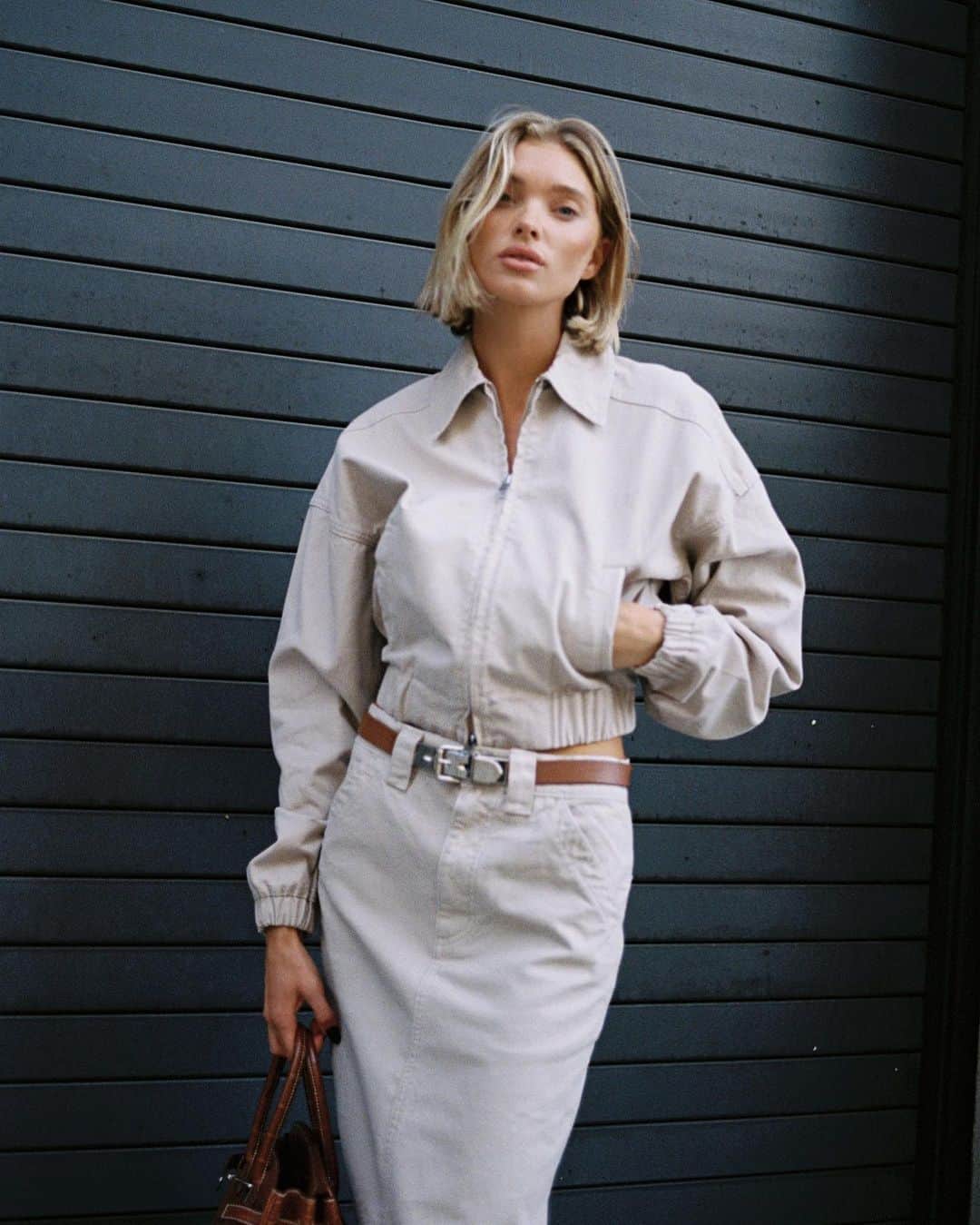 エルザ・ホスクさんのインスタグラム写真 - (エルザ・ホスクInstagram)「The workwear uniform💼 @helsastudio ☕️」9月27日 6時01分 - hoskelsa