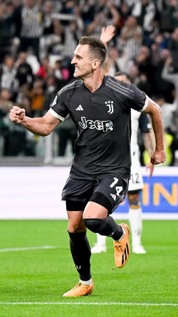 ユヴェントスFCのインスタグラム：「𝙈𝙞𝙡𝙞𝙠 𝙩𝙝𝙚 𝙢𝙖𝙩𝙘𝙝-𝙬𝙞𝙣𝙣𝙚𝙧 🥳  #JuveLecce」