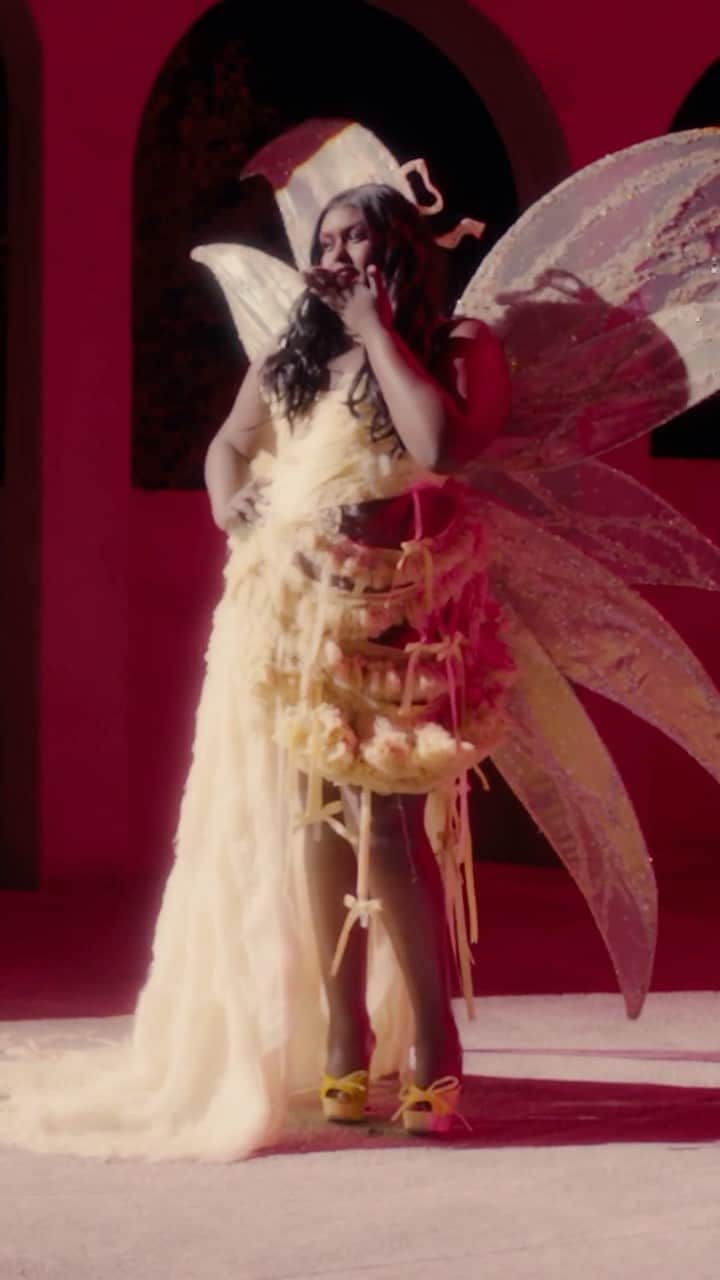 ヴィクトリアズ・シークレットのインスタグラム：「Fashion math: a whimsical, fairytale aesthetic + @michaelastark’s signature designs = a runway-ready look that model Ceval seals with a kiss.   Australian-born Michaela Stark is a visual artist who showcases body morphing techniques within her creations, and makes pieces based on her own experiences and feelings towards inclusivity and positivity.  Eager to learn more about the House of London? Tune into the full-length special of #TheTour23 on @primevideo in partnership with @amazonfashion.    In 2021, Victoria’s Secret began a journey. The goal was to give a new generation of creatives from around the world the opportunity to tell their stories and see their creations brought to life on the world stage. The platform? The Tour ‘23. This film is theirs.   The House of London:  @supriya_lele: Creative Director & Designer  @margotbowman: Director  @epastry: Artist & Writer  @michaelastark: Lingerie Designer & Artist  @phoebethegorgon: Artist   The Tour ’23 Film:  @lolaparteloliva: Director  @ariwegner: Cinematographer  @partel.oliva: Creative Direction @pulsefilms: Production」