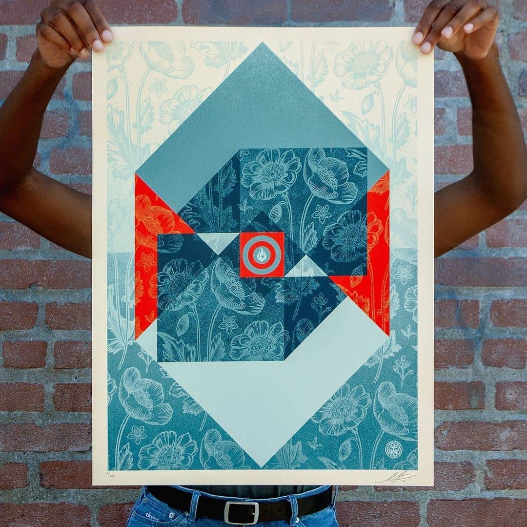 Shepard Faireyのインスタグラム：「NEW Print Release: “The Angles of Sedation and Destruction” Available Thursday, September 28th @ 10 AM PDT!⁠ ⁠ I’ve enjoyed bringing some of the spray paint textures from my fine art into my screen prints. I like the subtle color shifts and ethereal gradients that can be achieved with spray paint. This “The Angles of Sedation and Destruction” print features bold geometric minimalism fused with spray gradients and a hypnotic poppy pattern. The poppy pattern and flame, symbols of sedation and destruction, are woven into a seemingly balanced geometry, but all is not perfectly harmonious. Climate change and environmental degradation are subtle and gradual, with only periodic extreme weather events to remind us dramatically of the cumulative impact. Let this print be a gentle reminder as well. A portion of proceeds from this print will go to @greenpeaceusa to support their efforts to fight climate change. This print, like all of my prints, is printed on sustainable paper, recycled paper in this case.⁠ –Shepard⁠ ⁠ PRINT DETAILS:⁠ The Angles of Sedation and Destruction. 18 x 24 inches. Screen print on thick cream Speckletone paper. Signed by Shepard Fairey. Numbered edition of 550. Comes with a Digital Certificate of Authenticity provided by Verisart. $65. A portion of the proceeds will be donated to Greenpeace, USA. Available on Thursday, September 28th @ 10 AM PDT at https://store.obeygiant.com. Max order: 1 per customer/household. International customers are responsible for import fees due upon delivery (Except UK orders under $160).⁣ ALL SALES FINAL.⁠」