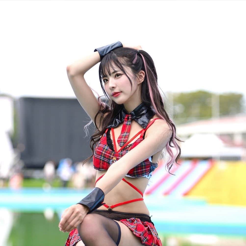 のインスタグラム：「どうも赤色担当です 🥁♥️」