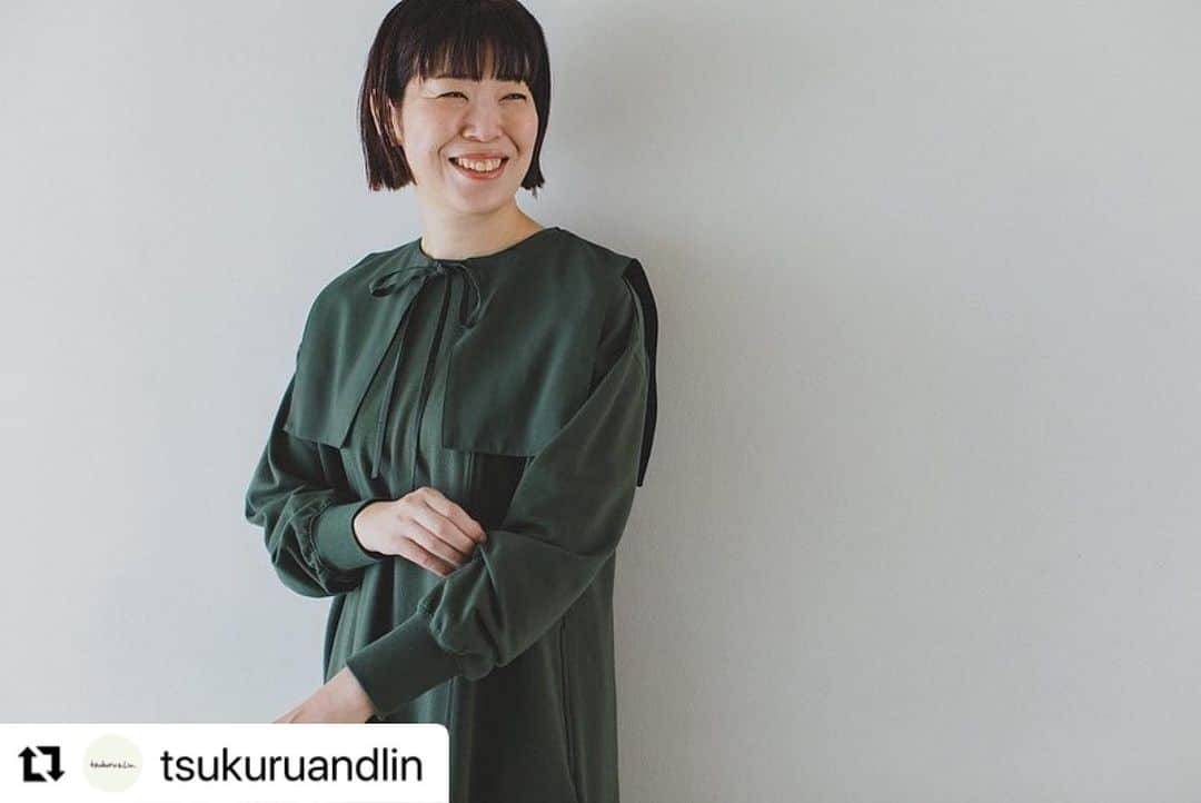 リンネルさんのインスタグラム写真 - (リンネルInstagram)「@tsukuruandlin では リンネル目利きさんたちとタッグを組んだ、 #目利きさんとつくる12カ月 という企画を進行中です。  今月は柳沢小実さん @tokyo_taipei   旅をテーマにした洋服とバッグを作りました！ おかげさまでたくさんの反響をいただいております♡  こちらのワンピース、 スウェット素材で着心地の良さを配慮しながら、 縦にダーツを入れて視覚効果で縦長に見える効果も。 体型カバーにも一役。  ECでも販売してますので @tsukuruandlin の プロフィールから飛んでみてくださいね🐔🐔  #Repost @tsukuruandlin with @use.repost ・・・ #目利きさんとつくる12ヵ月  第8弾！ 柳沢小実さん @tokyo_taipei と考えた、 軽やかに旅するための、洋服とバッグ🍀 -------------------------------- 襟付きワンピース 商品番号：571-2270 他 上品な艶感のある、軽やかなスウェット生地。 つけ襟は旅先の着回しに重宝します。 -------------------------------- . 全国のシャンブル店舗やオンラインストアで発売中です！ リンネル11月号やリンネル.jpにも掲載されておりますので、ぜひご覧ください。 . ＊商品に関するお問合せはお近くのシャンブル店舗までお願い致します。 ＊各店舗やオンラインストアは在庫状況が異なります。売り切れの場合はご容赦ください。  コラボ関連はこちらから🍀 #目利きさんとつくる12カ月 . #柳沢小実 さん#旅行コーデ#旅女子#持ち物#襟付きワンピース#襟付き#大人スウェット#2wayバッグ #tsukuruandlin#ツクルアンドリン#シャンブル#chambre#シャンブル購入品#リンネル#リンネル掲載#大人ナチュラル#ナチュラル#大人ナチュラル#ナチュラルコーデ#大人可愛い#大人かわいい#大人可愛いコーデ#ママコーデ」9月26日 22時21分 - liniere_tkj