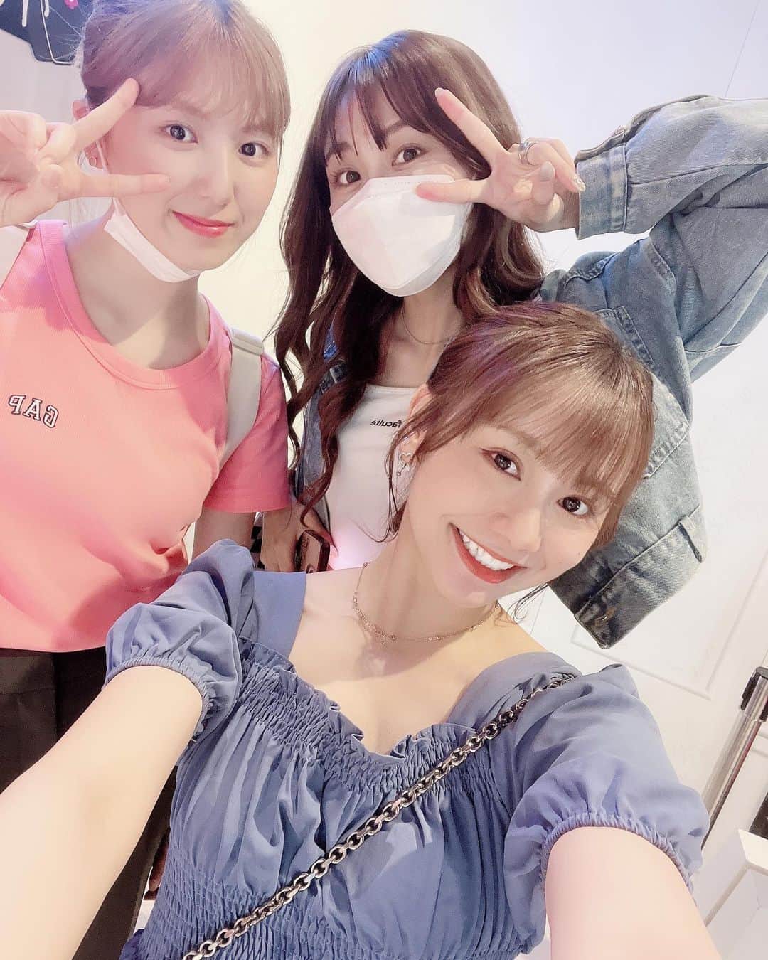 松本慈子さんのインスタグラム写真 - (松本慈子Instagram)「* もう何ヶ月前の時差投稿だけど… 大好きな2人とお出かけしたんだ〜🍧🫶🏻 ひな乃が運転してくれて遠くまで連れて行ってくれた☺️ ここのかき氷が美味しすぎて、また来年絶対行きたい！🥺  楽しすぎた日。次いつ3人で遊ぶ？  #かき氷 #岡崎 #六華亭 #愛知かき氷 #岡崎グルメ」9月26日 22時21分 - chikako_1119