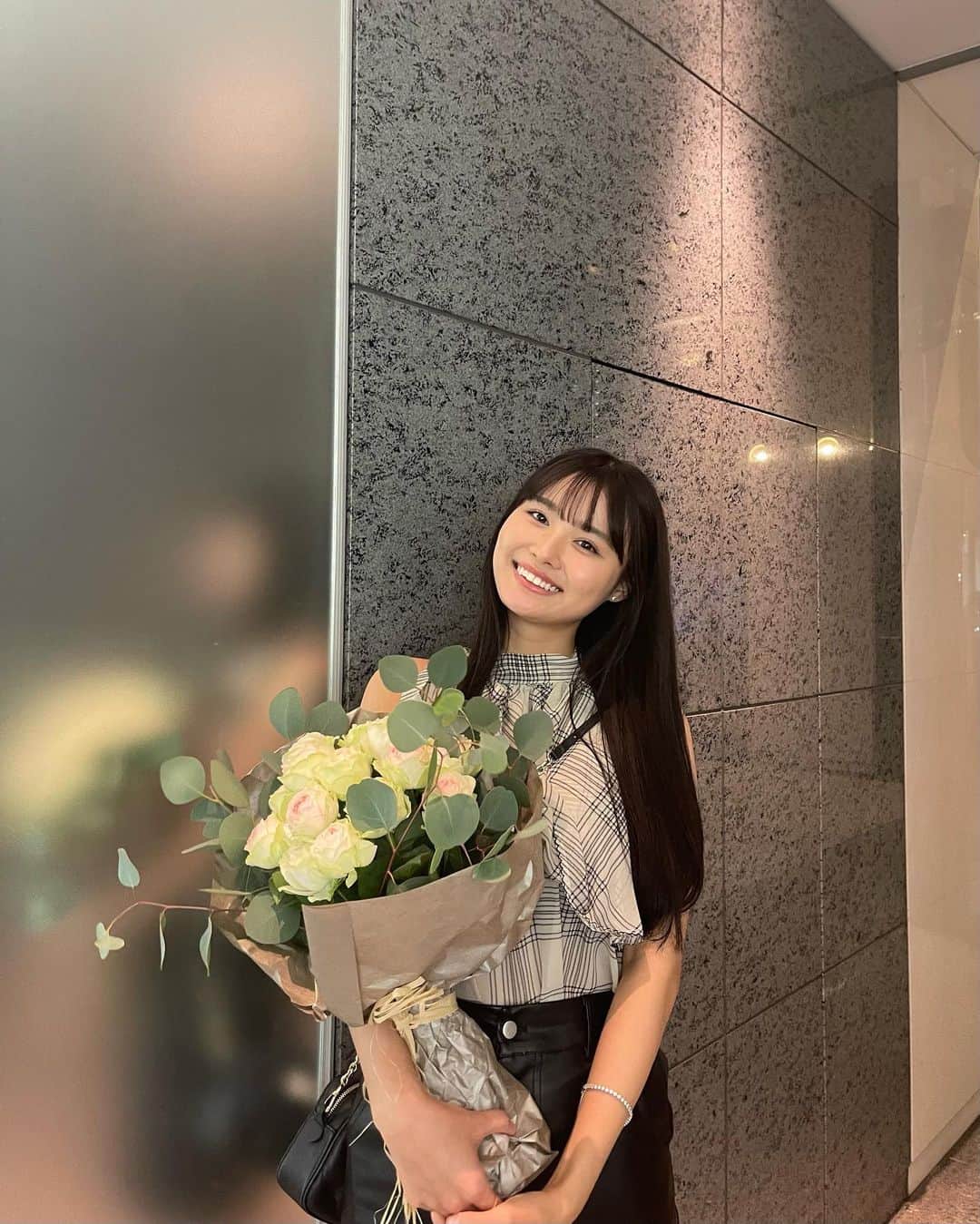 豊島心桜さんのインスタグラム写真 - (豊島心桜Instagram)「･ 9月25日に20歳の誕生日を迎えました！！！🎂💐  昨日は家族で初めての乾杯をしてなんだか大人の仲間入りをしたような気分でした🥂  応援してくださる方々への感謝の気持ちを忘れずにより精進していきます！！  20歳の豊島もどうぞよろしくお願いします。」9月26日 22時22分 - cocorotoyoshima_official