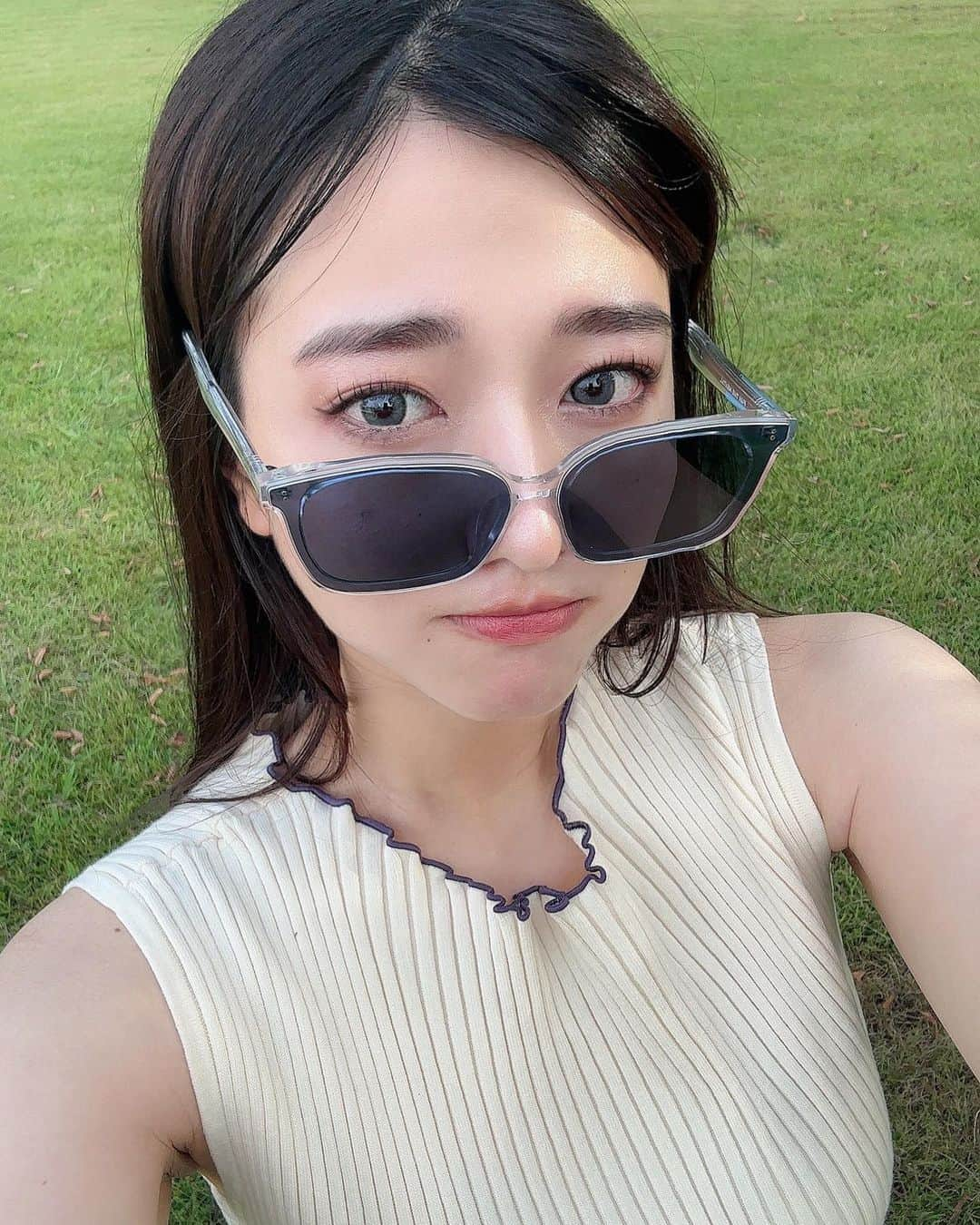 ぷかさんのインスタグラム写真 - (ぷかInstagram)「@funthemental_kr のサングラス🕶️ ・ 小顔に見えるしデザイン可愛いからお気に入り♡ ・ ・ ・ ・ ・ ・ ・ ・ ・ ・ ・ #funthemental  #サングラス #サングラス女子  #韓国ファッションコーデ  #ポトレ女子#フリーモデル#ポトレモデル #広告モデル#被写体モデル#サロンモデル東京 #韓国コスメ #韓国スキンケア」9月26日 22時36分 - fuuuuu215