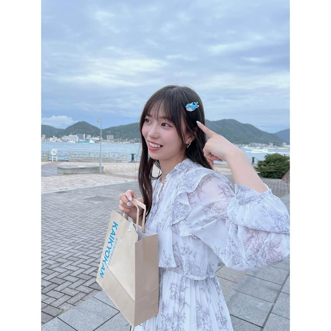 栗山梨奈のインスタグラム：「イルカちゃん🐬 次はいつつけようかな、、、笑  #下関#海峡館#しものせき#しものせき水族館」