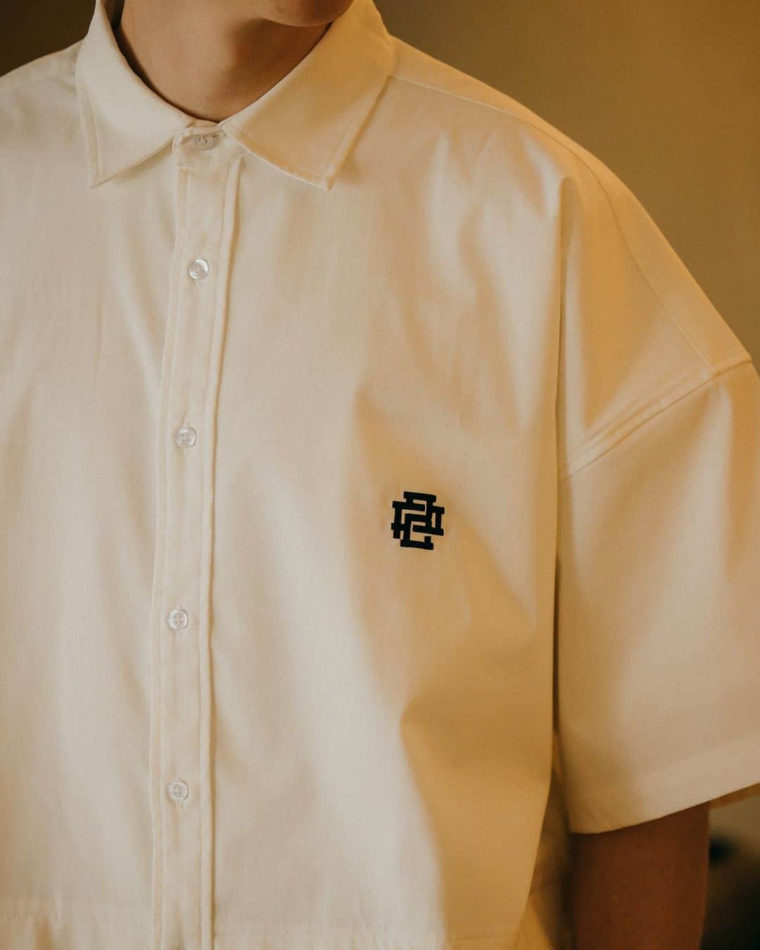 パブリッシュブランドのインスタグラム：「Steamed n’ Ready.⁠ ⁠ A refined streetwear piece from our latest collection, the Work Shirt features a soothing 100% cotton make, oversized fit, and embroidered Publish logo over the chest. ⁠ ⁠ Pair with the Utility Shorts or Patch Wide Shorts and sneaks for a complete casualwear look.⁠ ⁠ **Asia stock only. ⁠」